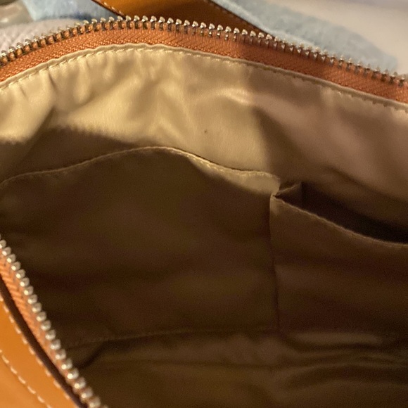 Coach Handbag - Picture 3 of 4